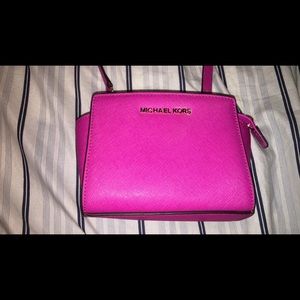 Pretty in pink Michael Kors Crossbody bag